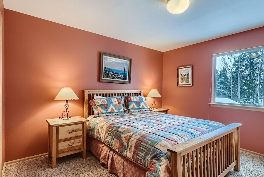 Townhome, 3 Bedrooms photo 2