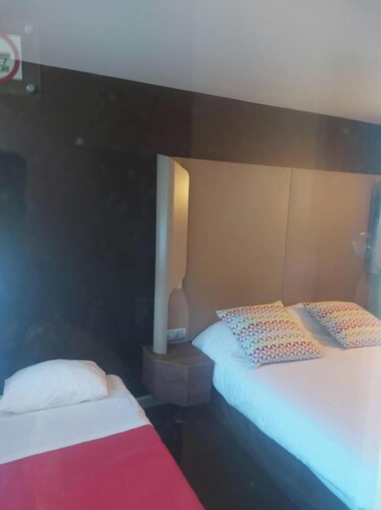 Standard Room, 1 Double Bed (Junior Bed up to 10 years) - Photo 5