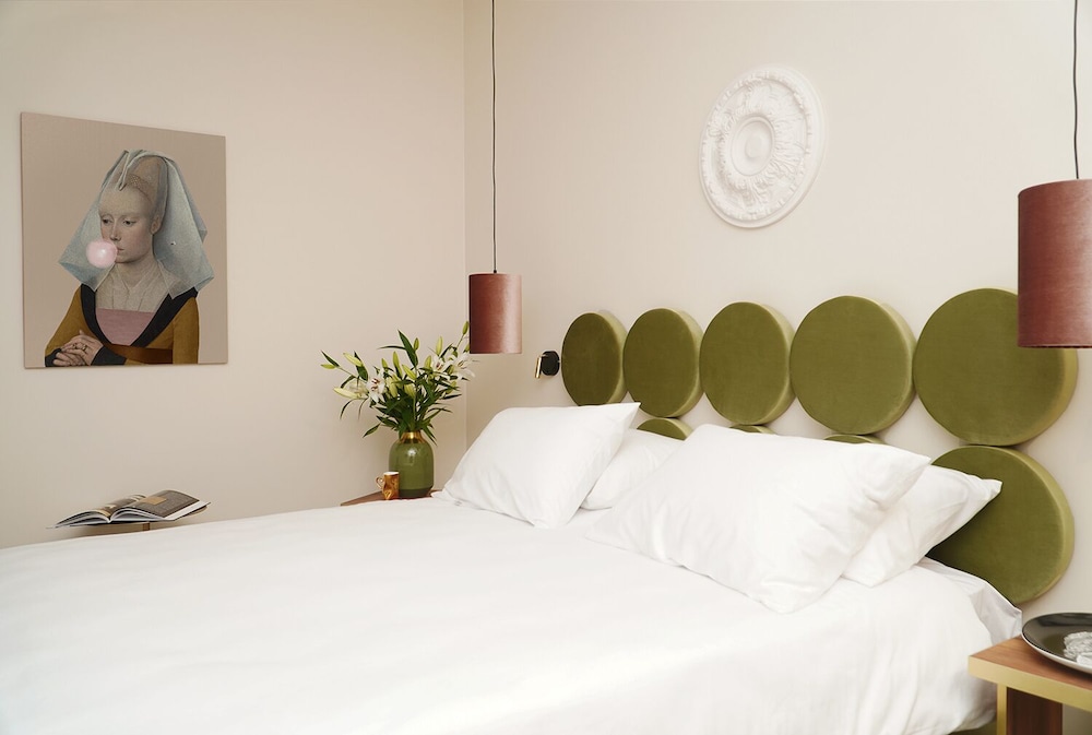 Standard Double Room - Photo 10