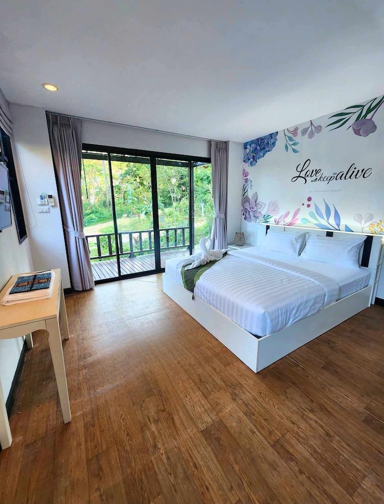 Superior Double Room, Garden View