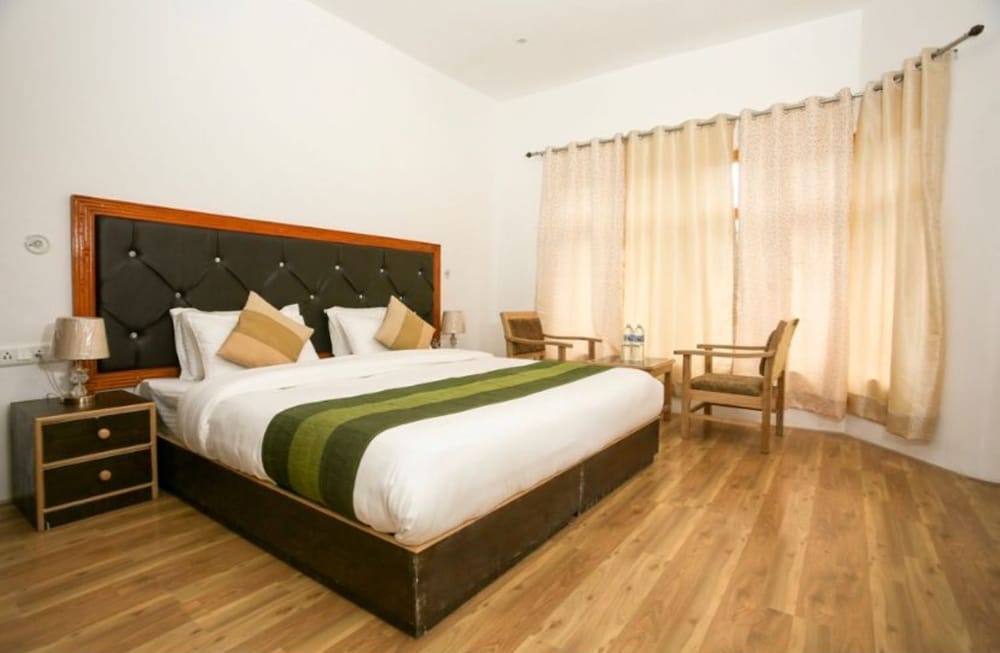 Double Room, Mountain View