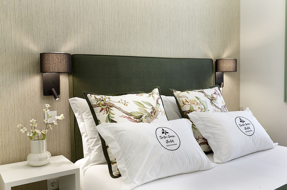 Economy Room, 1 Double Bed, Non Smoking, Mezzanine photo 3