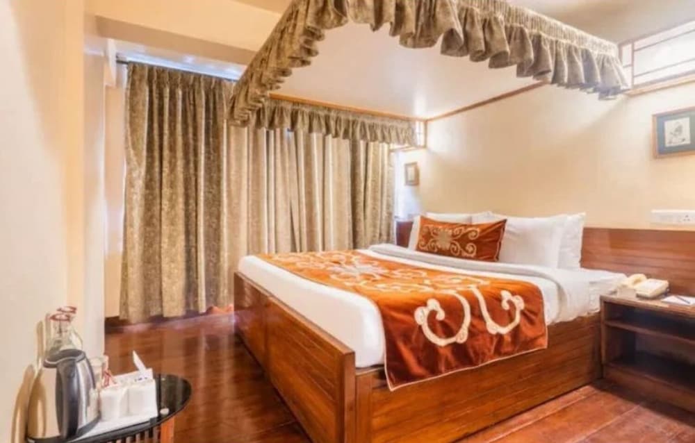 Deluxe Double Room, City View