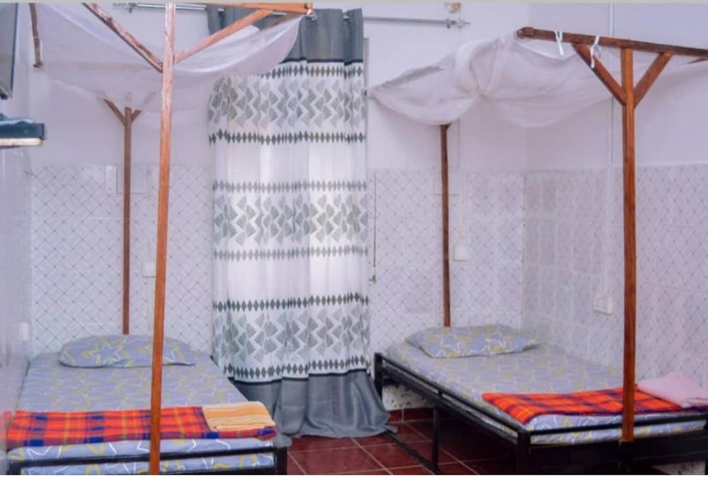 Quadruple Room, City View photo 1