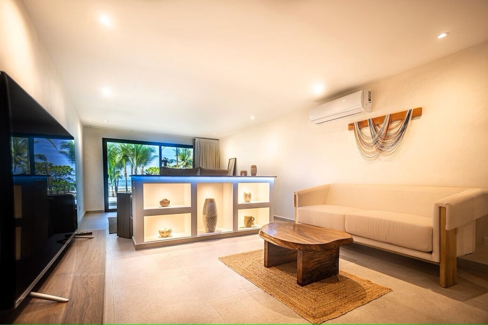 Deluxe Room, Balcony, Ocean View