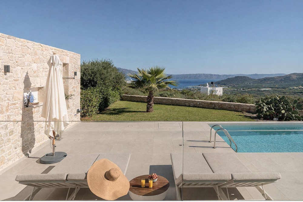 Luxury Villa, 2 Bedrooms, Private Pool, Sea View