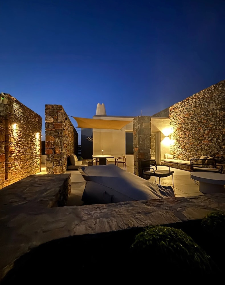 Romantic Suite, Sea View