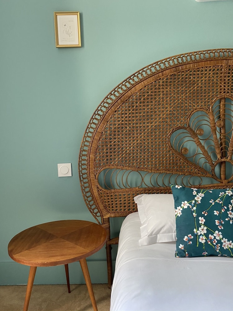 Classic Double Room - Photo 11
