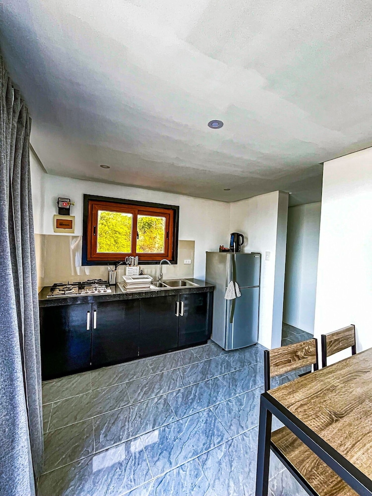 Executive Penthouse, Partial Sea View photo 3