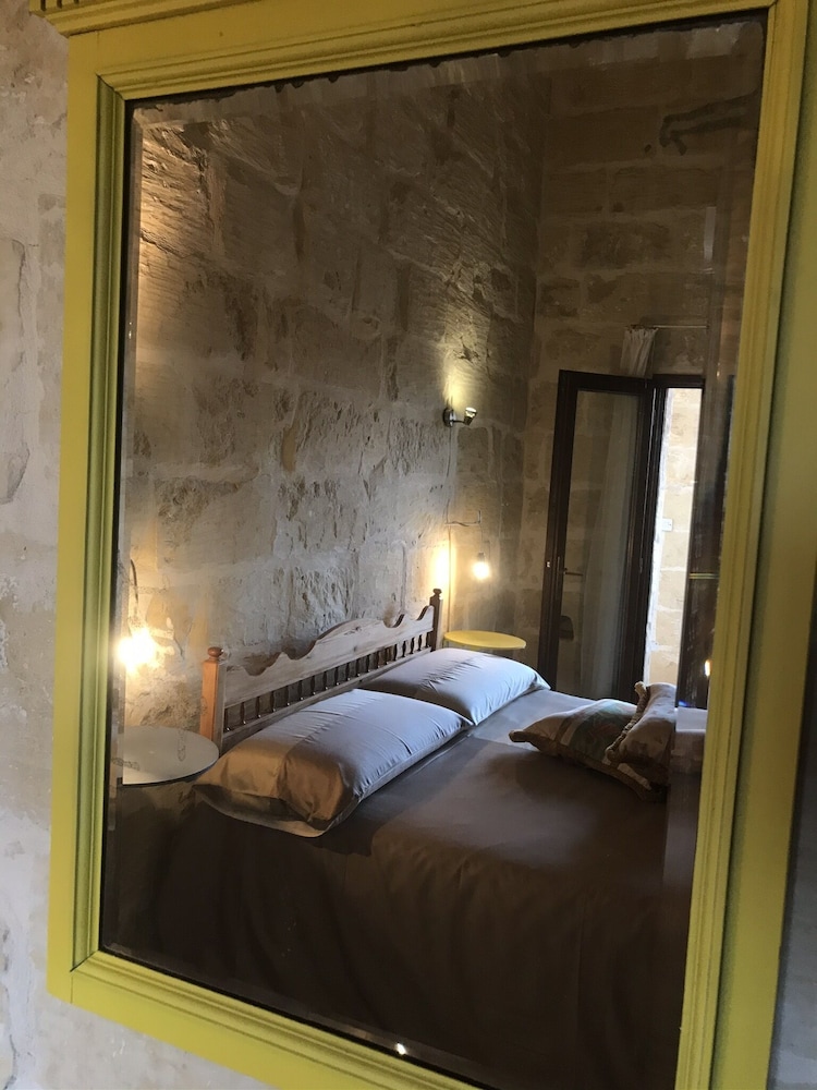 Design Double Room (Emma) photo 3