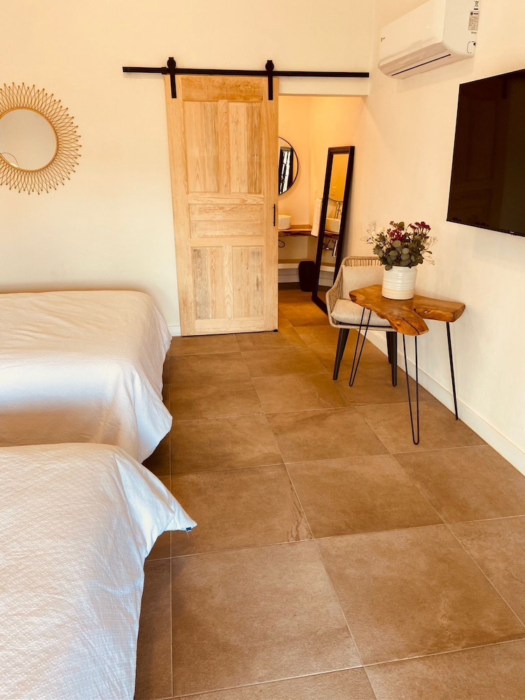 Deluxe Double Room - Photo 3