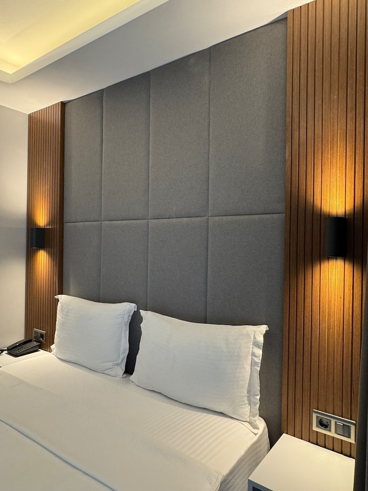 Economy Double Room photo 1