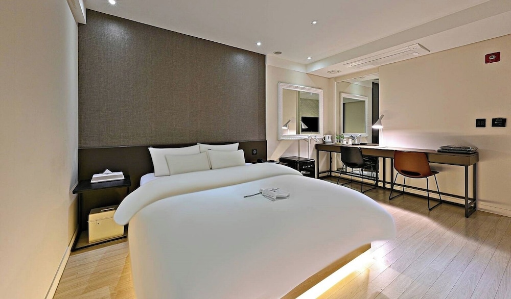 Deluxe Double Room photo 2