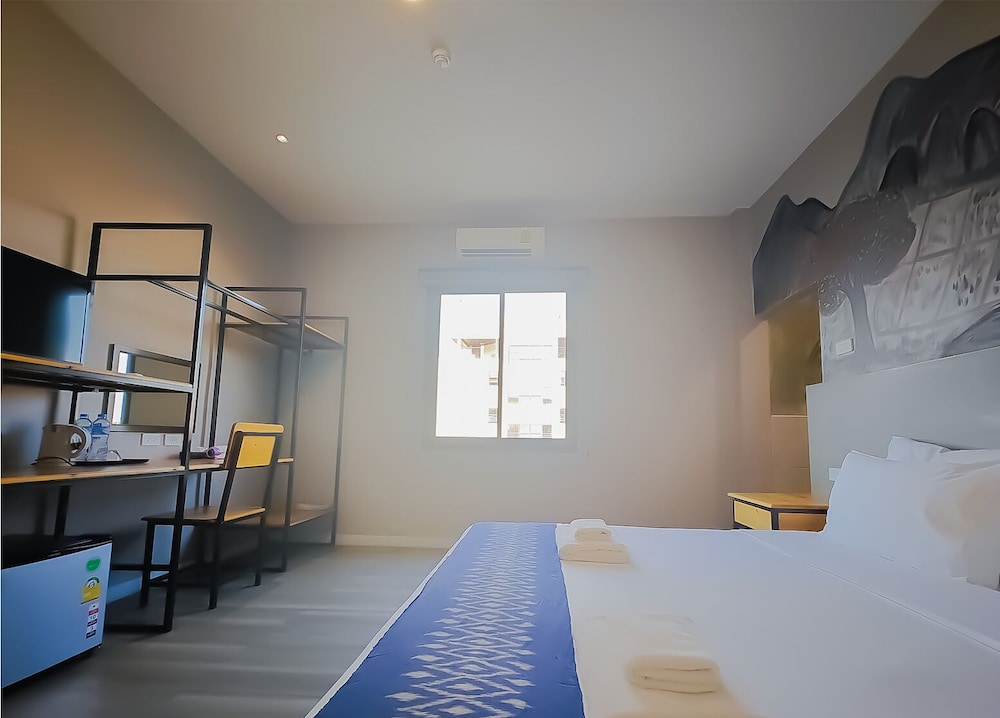 Standard Double or Twin Room - Photo 33
