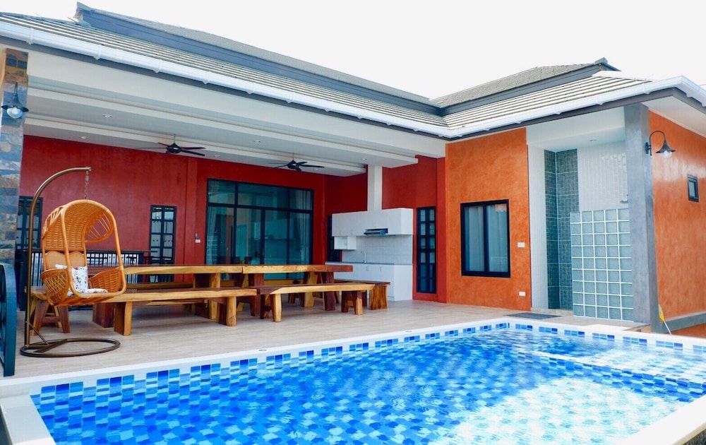 Grand Villa