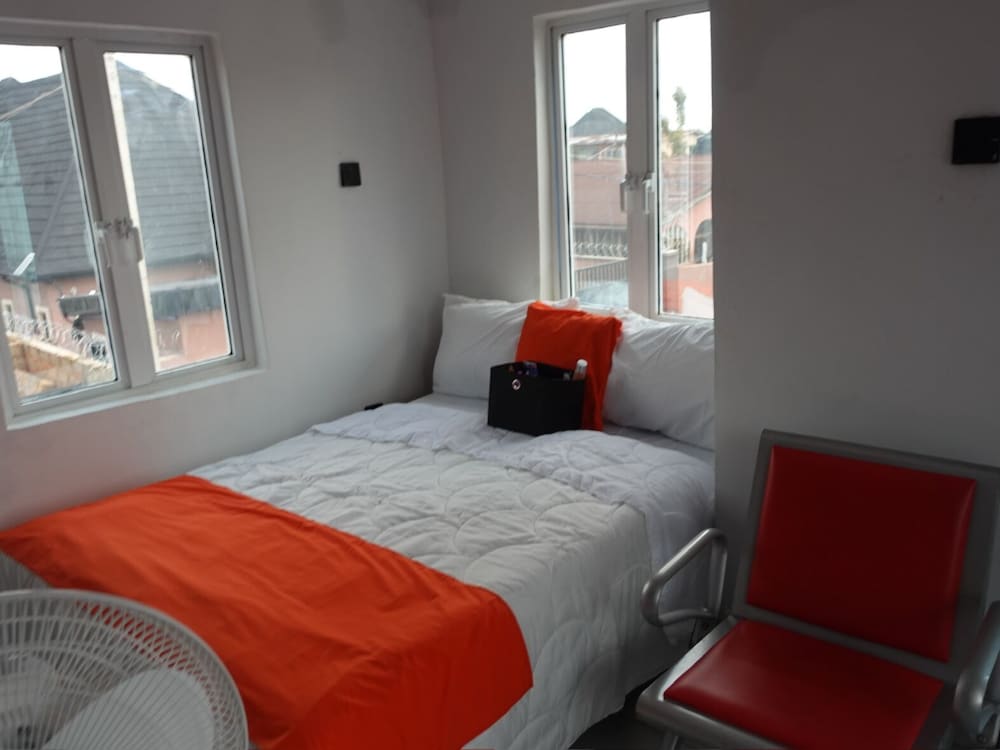 Comfort Room, Patio, Courtyard View photo 1