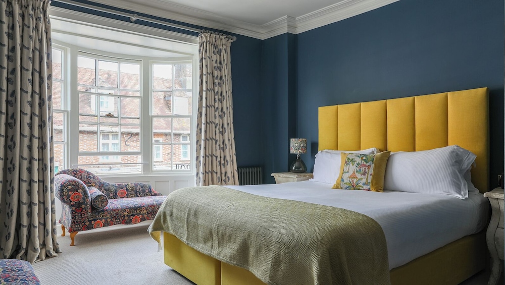 Deluxe Double or Twin Room photo 3