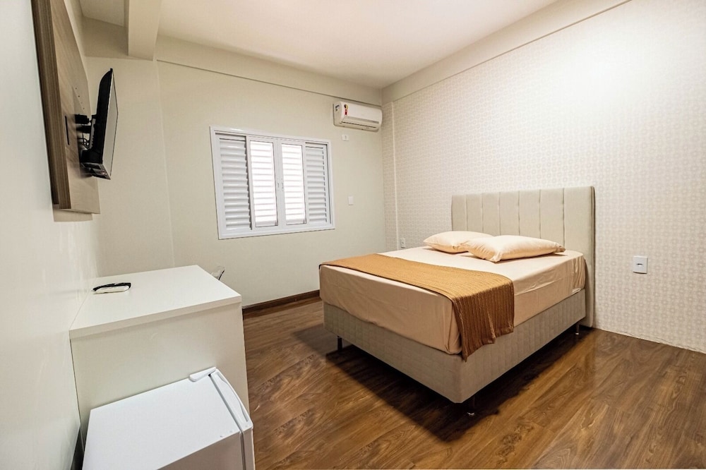 Single Room, 1 Double Bed