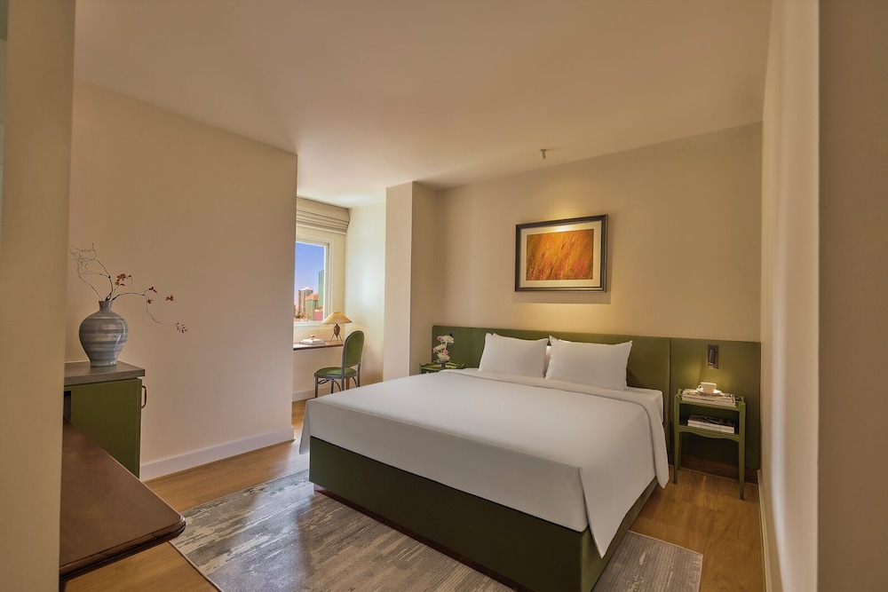 Deluxe Room, City View