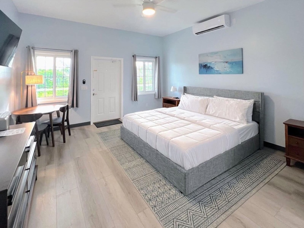 Comfort Room, 1 King Bed