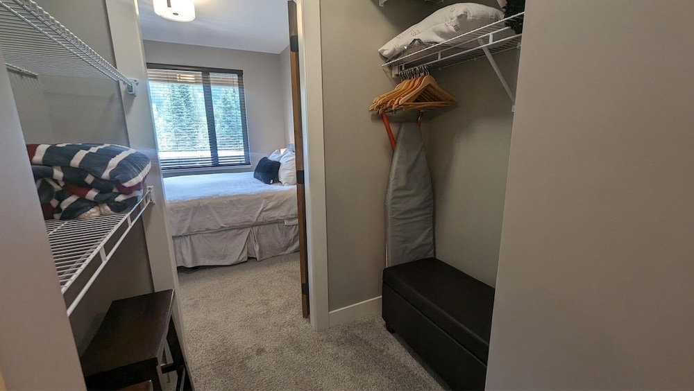 Condo, 2 Bedrooms photo 1