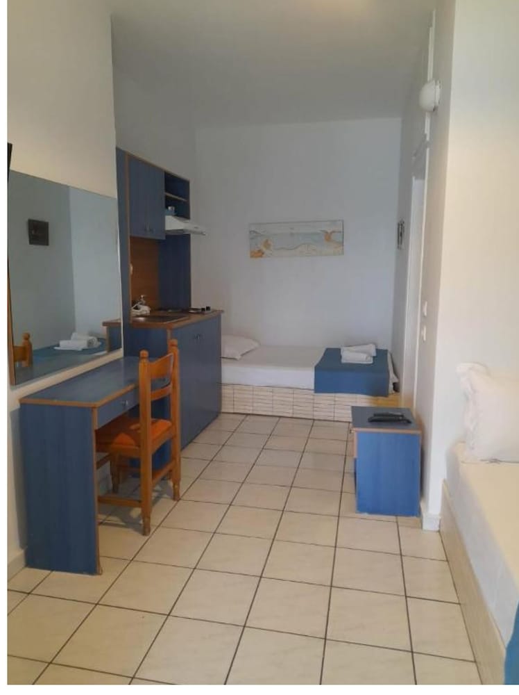 Classic Triple Room Sea View