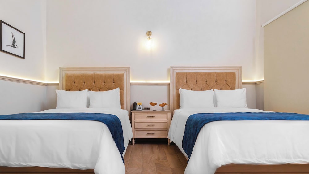 Grand Room, 2 Double Beds - Photo 9