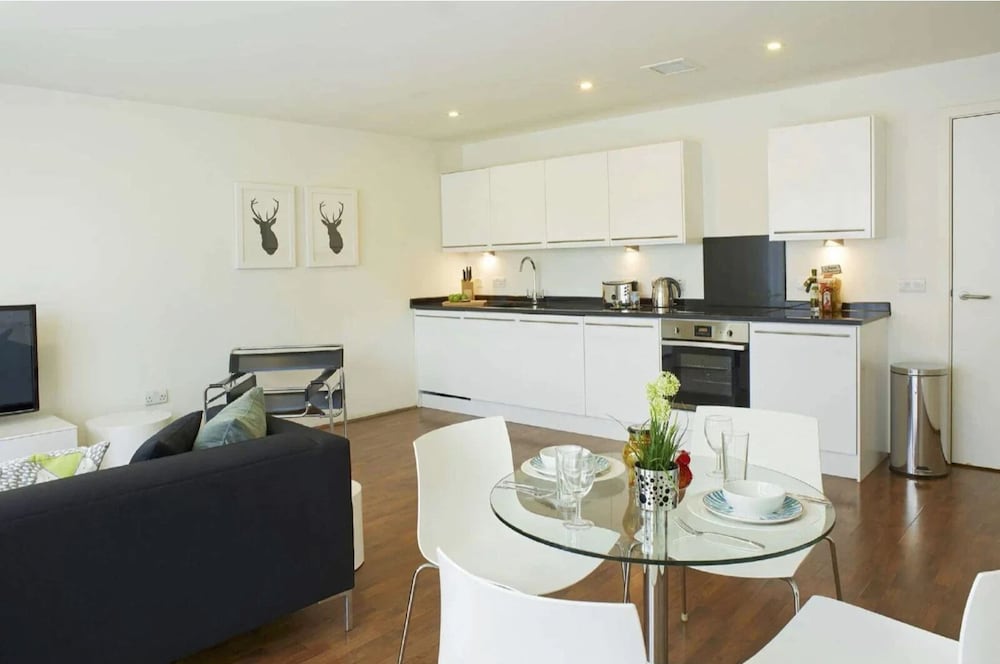 City Apartment, 2 Bedrooms, Non Smoking photo 3