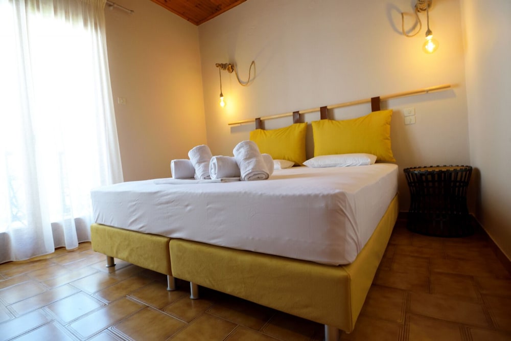 Standard Double Room, Balcony, Mountainside (Room With Balcony 13 )