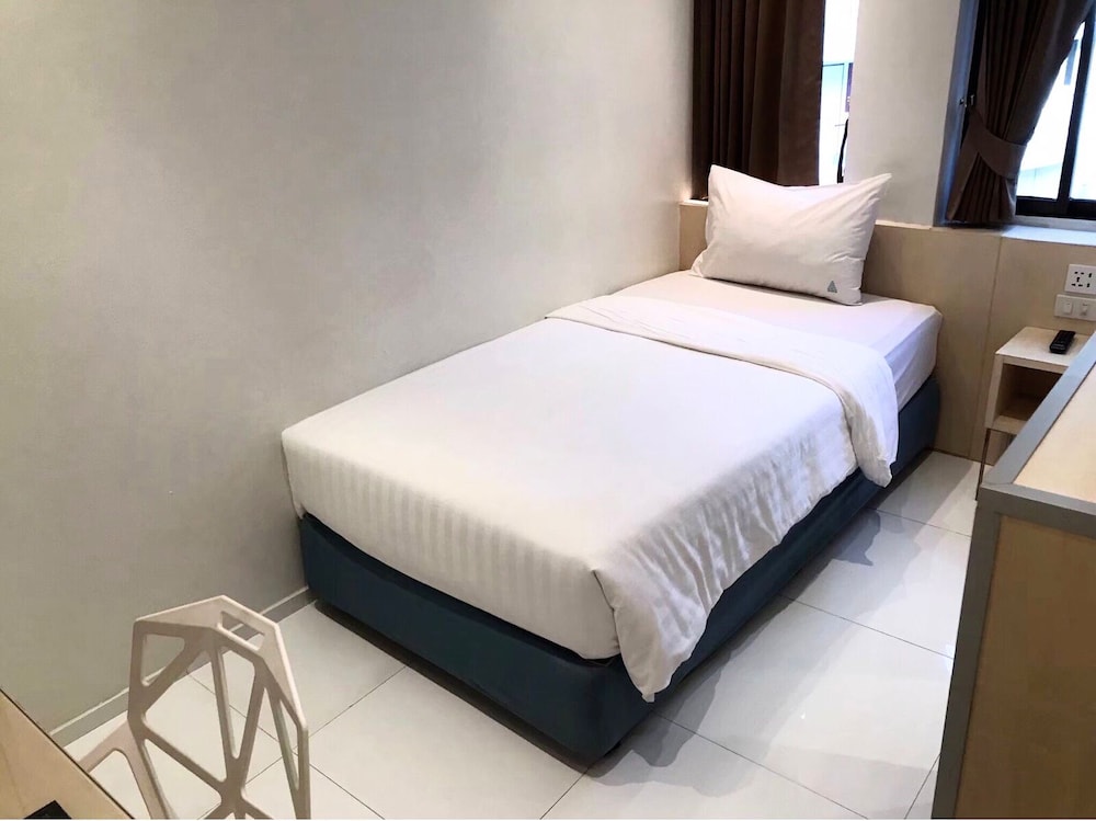 Single Room photo 1