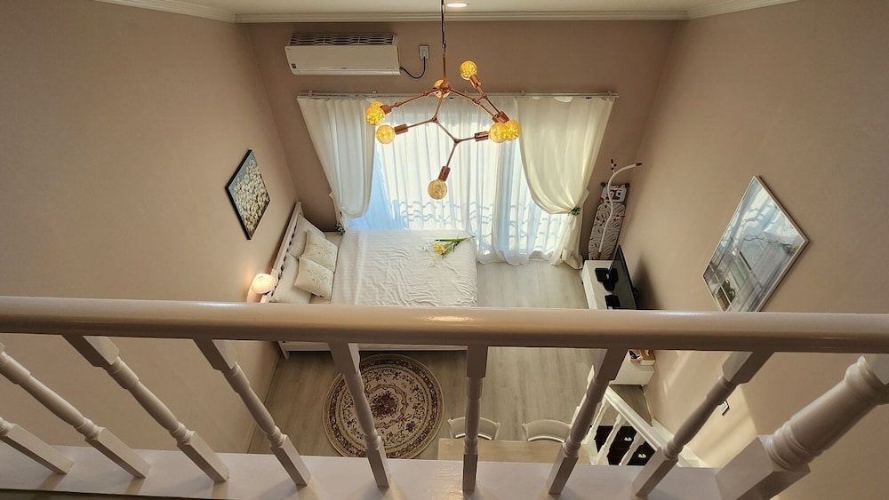Family Duplex, 2 Bedrooms (18 PY) photo 2