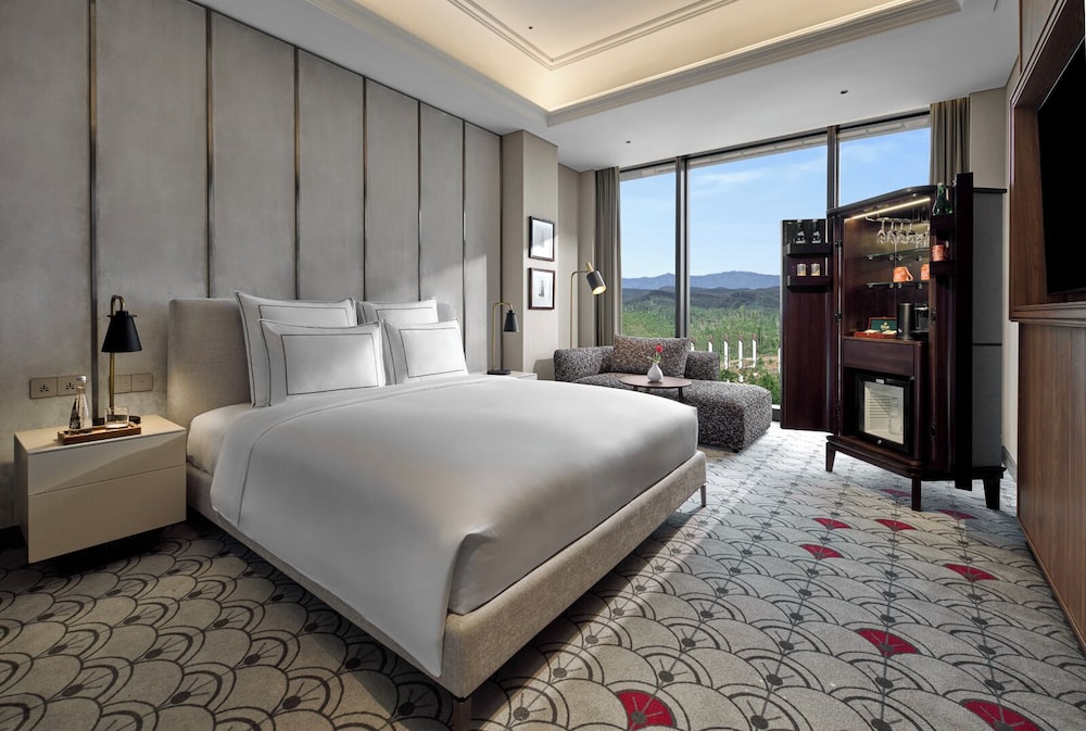 Presidential Suite, 1 King Bed photo 3