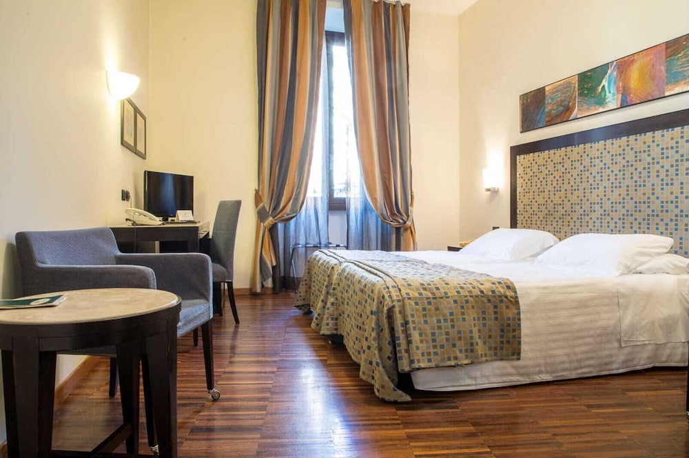 Executive Room photo 1