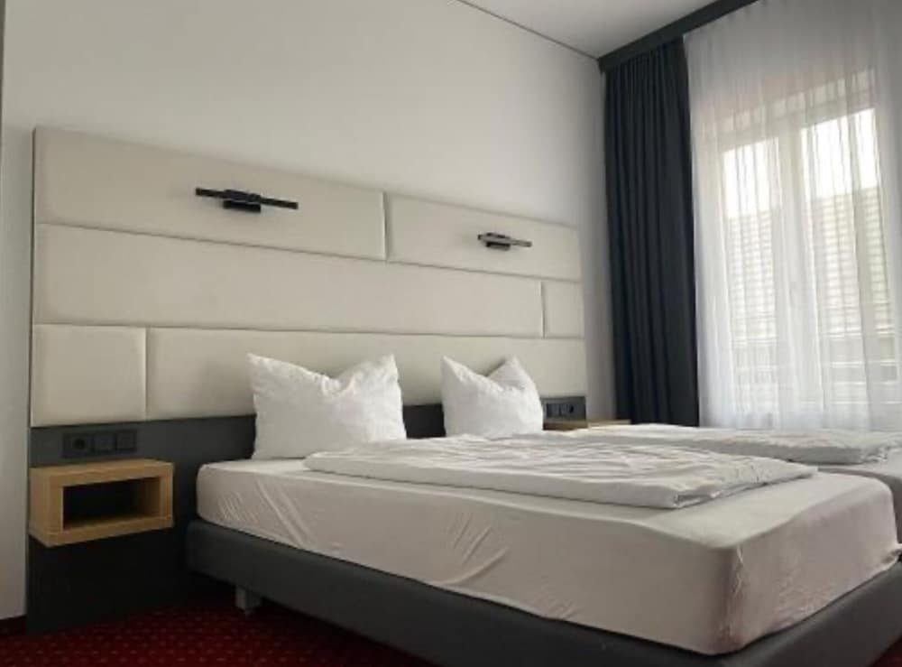 Superior Double or Twin Room, 1 Double Bed, Non Smoking, City View photo 3