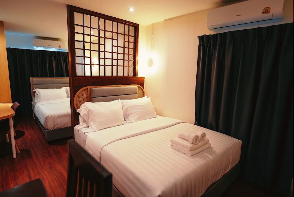 Family Quadruple Room, Non Smoking, Housekeeping photo 2