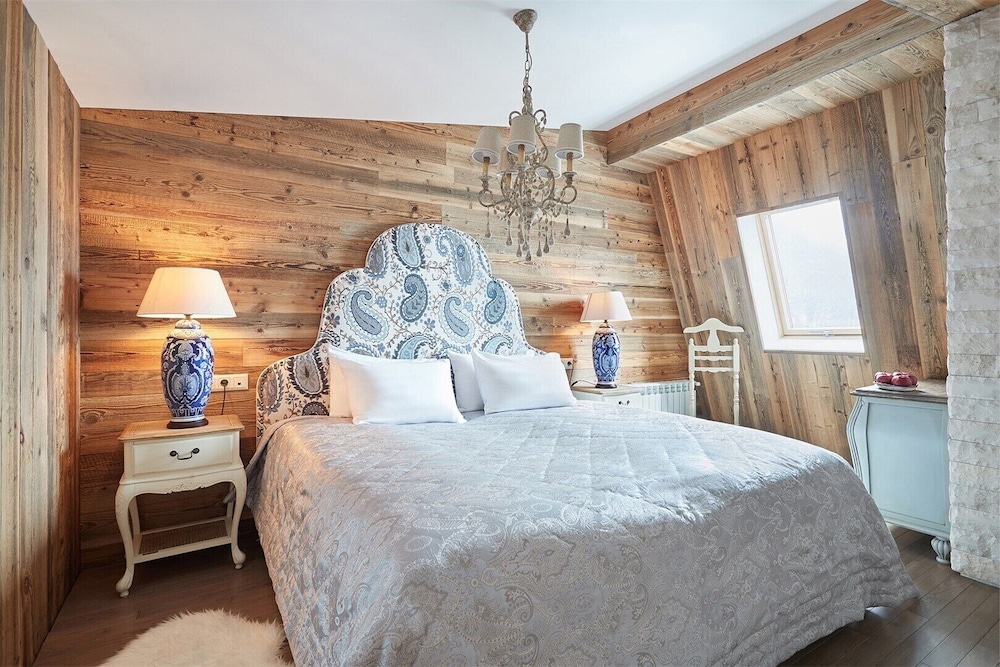 Executive Suite, 2 Bedrooms, Mountain View photo 1