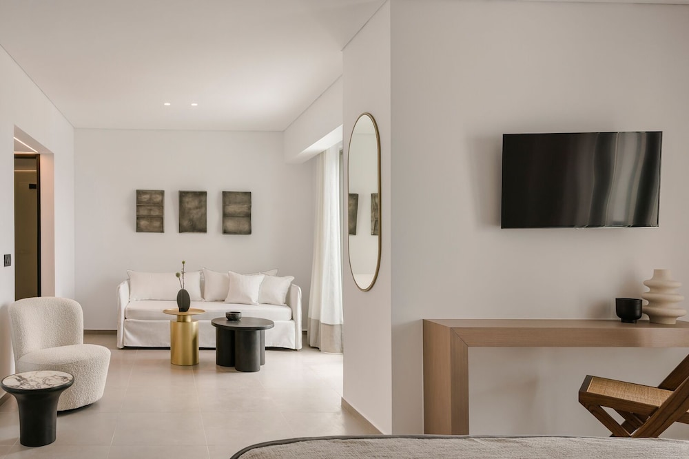 Premium Suite (with Plunge Pool)