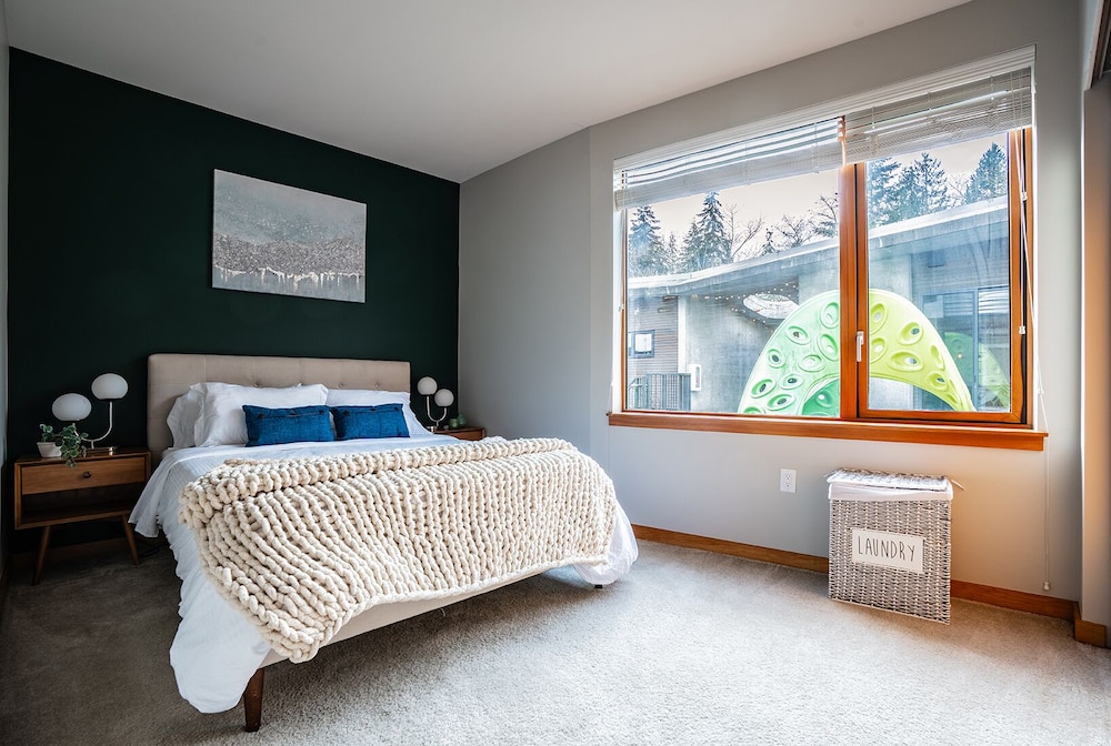 Apartment, 1 Queen Bed, Patio