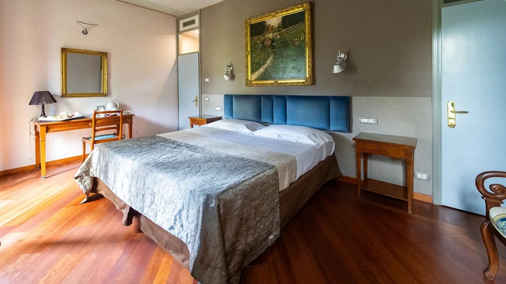 Superior Double or Twin Room, Park View - Photo 1