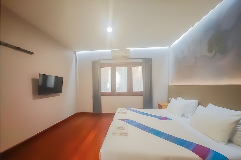 Standard Double or Twin Room - Photo 3