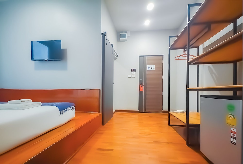 Standard Double or Twin Room - Photo 18