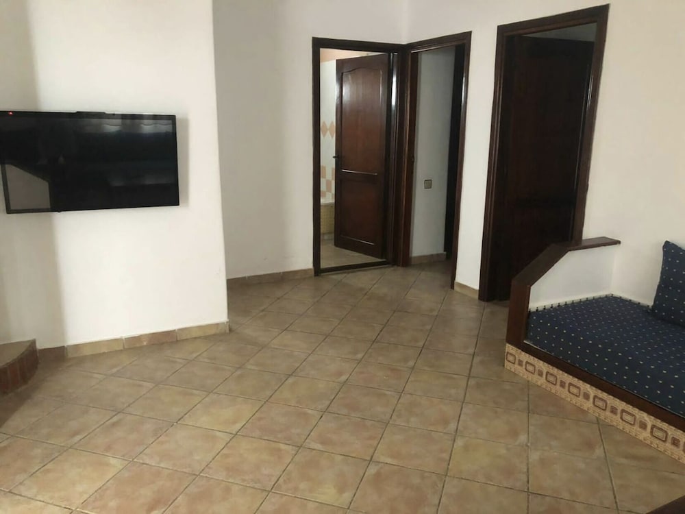 Apartment photo 1