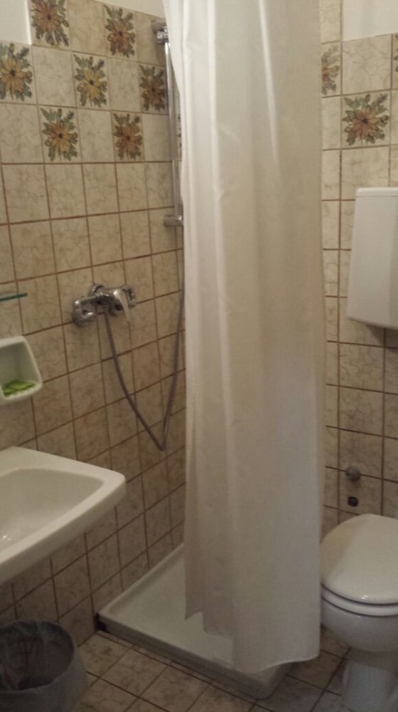 Triple Room - Photo 20