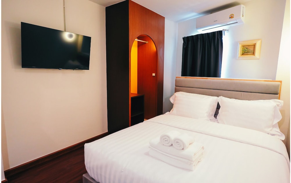 Family Quadruple Room, Non Smoking, Housekeeping photo 3