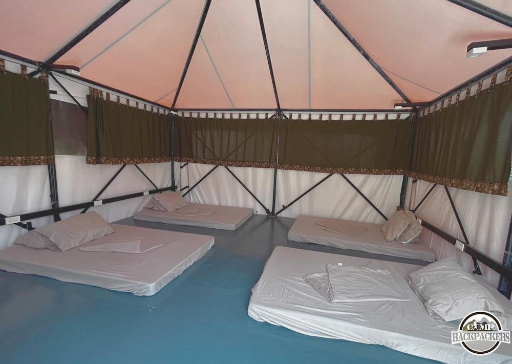 Exclusive Tent - Photo 2