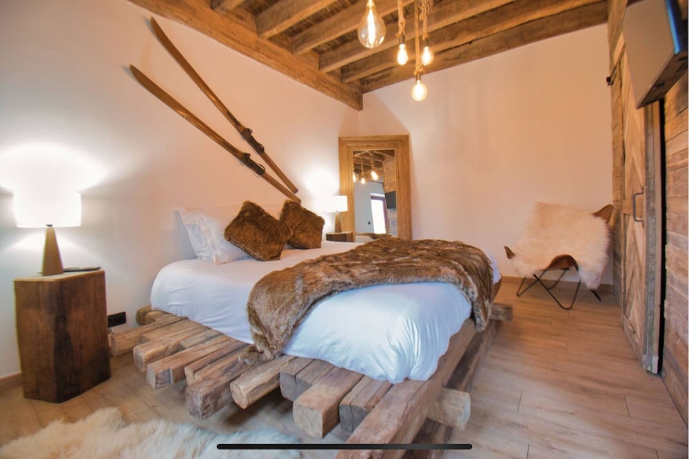 La Chaleureuse - Chambre Double Deluxe- vue jardin