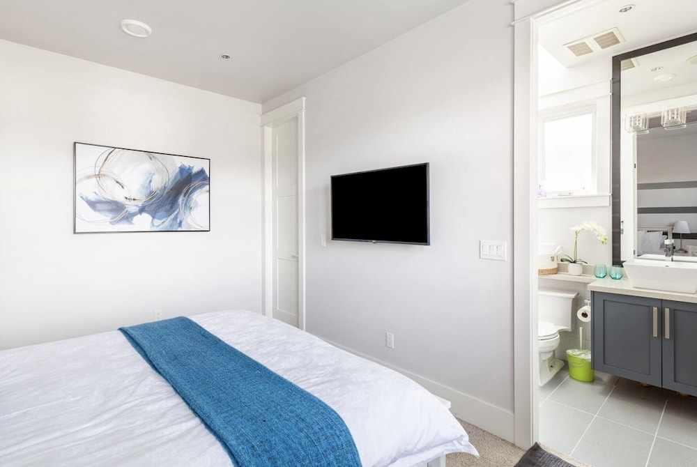 Classic Double Room, 1 Queen Bed, Non Smoking photo 2