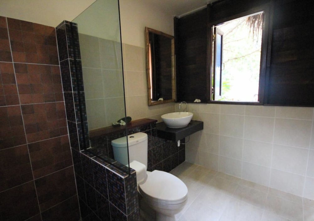 Family Bungalow photo 2