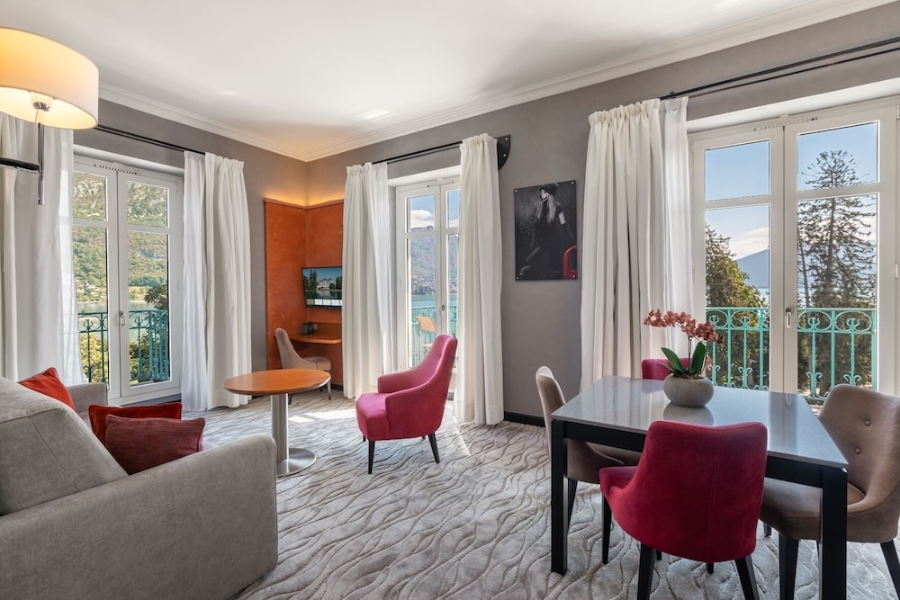 Prestige Lake Suite with balcony with SPA access on reservation