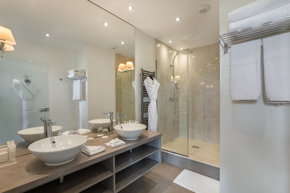 Classic Family Queen Room with spa access on reservation